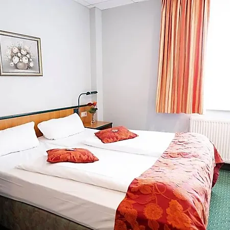 Dierkow 3* Rostock